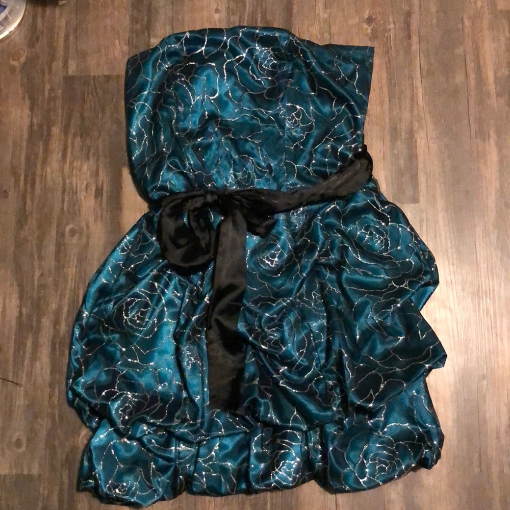 Blue green short strapless prom dress